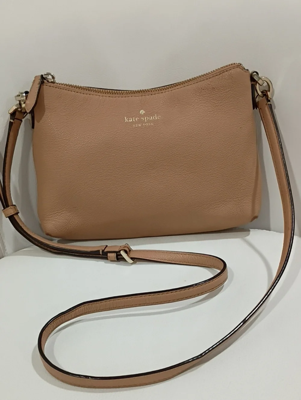 kate spade Pebble Leather Shoulder Crossbody in Light Tan